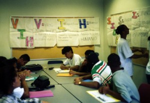 能够拉丁裔艾滋病/艾滋病毒训练,ca。1995